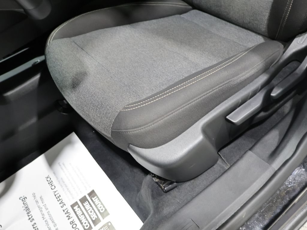Used 2025 GMC Terrain Elevation AWD/4WD image 12