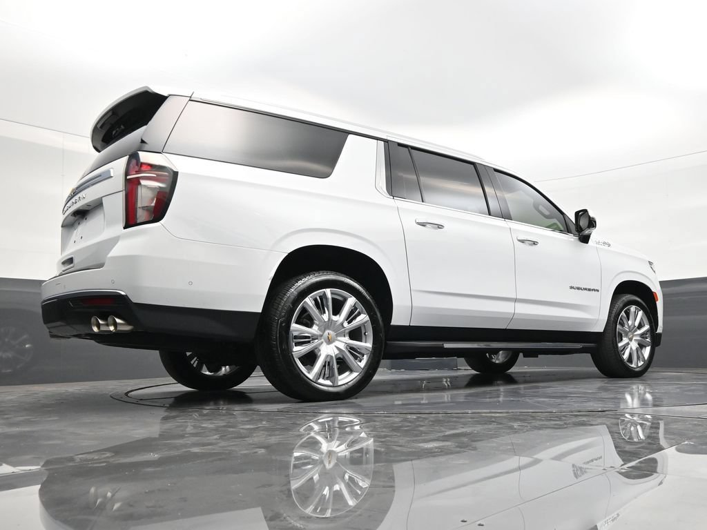 Used 2024 Chevrolet Suburban High Country w/ Advanced Technology Package RWD image 24