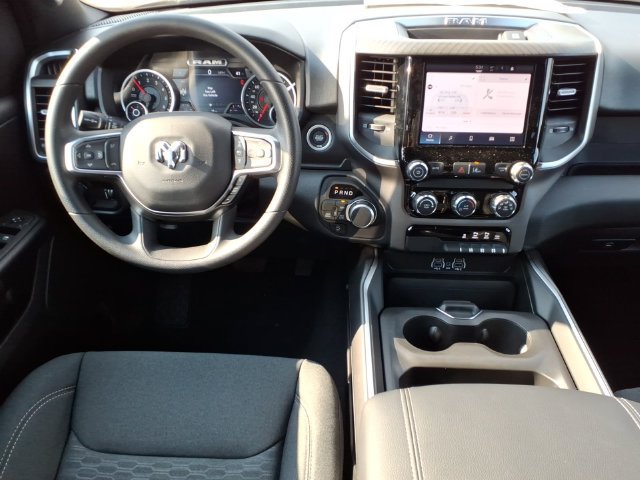 New 2026 RAM 1500 Express AWD/4WD image 16