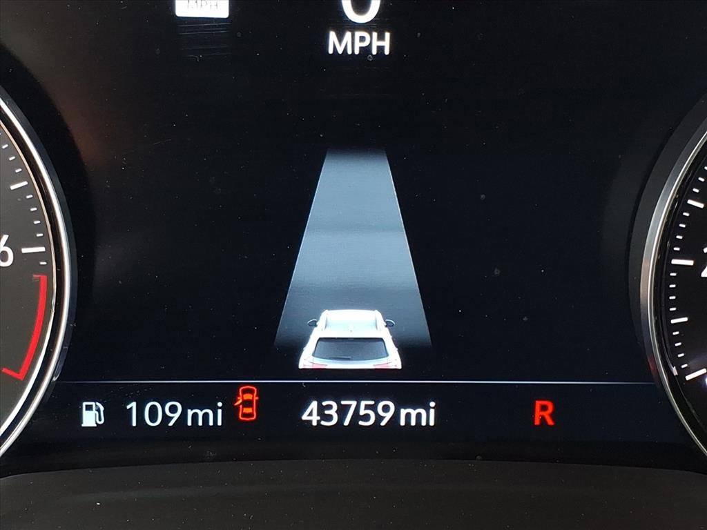 Used 2021 Buick Envision Essence w/ Technology Package I image 27