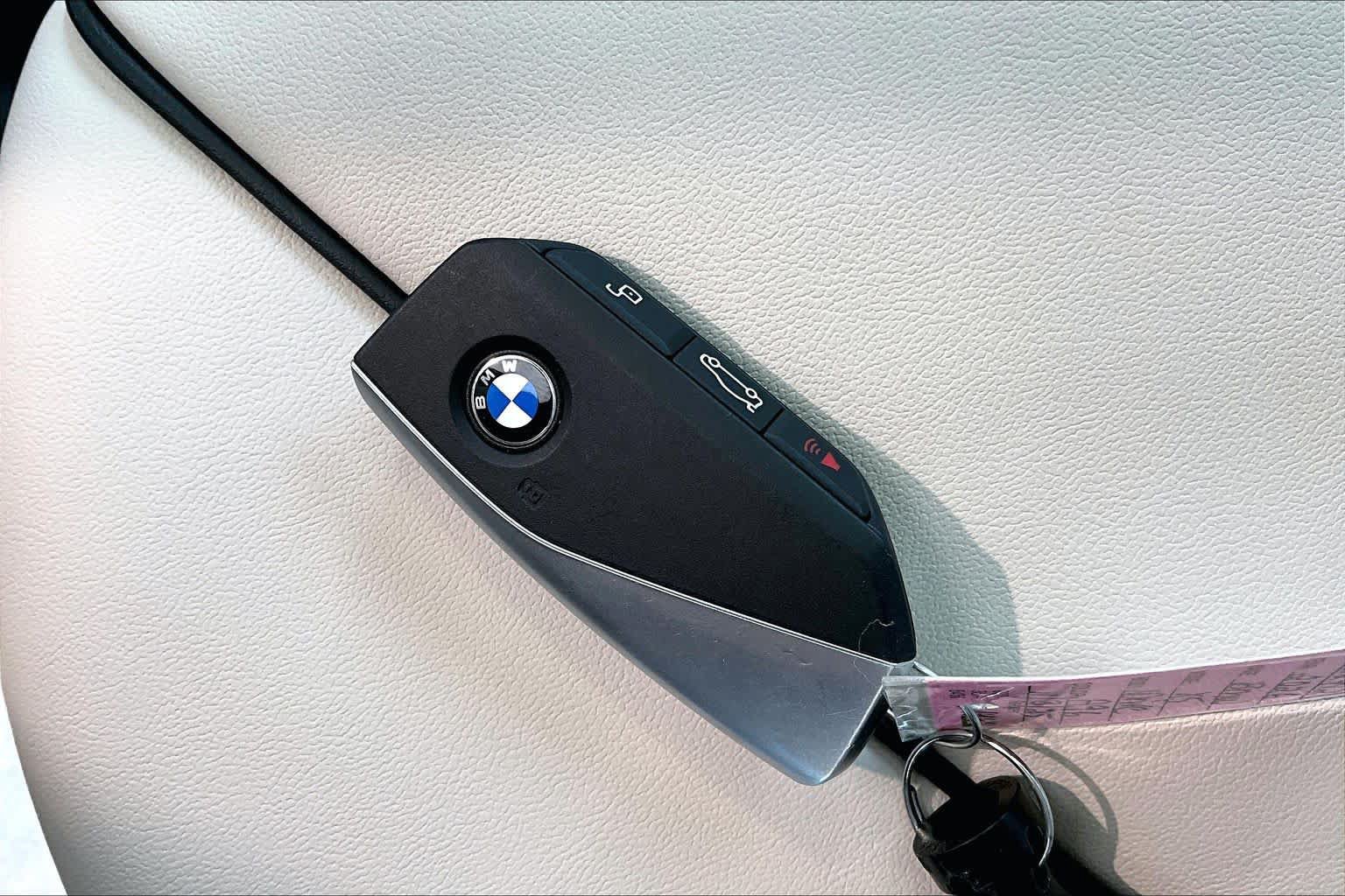Used 2026 BMW X5 xDrive40i w/ Executive Package AWD/4WD image 14