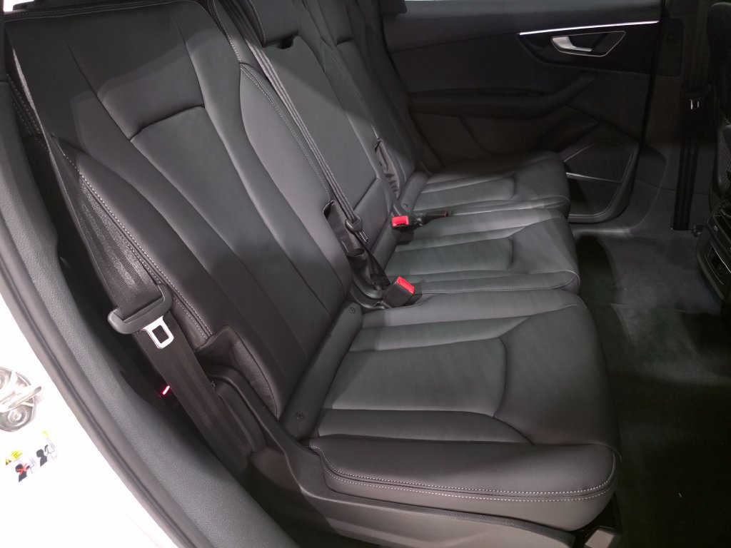 New 2026 Audi Q7 2.0T Premium AWD/4WD image 12