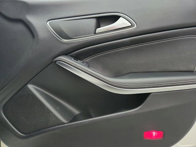 Used 2017 Mercedes-Benz CLA 250 4MATIC image 25
