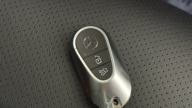 Certified 2026 Mercedes-Benz GLC 300 4MATIC image 32