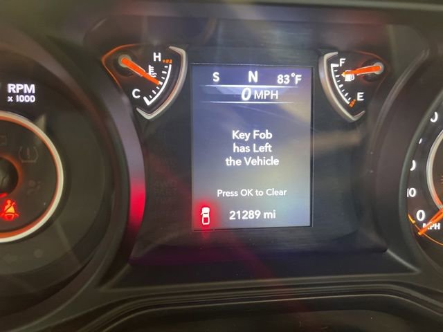 Used 2024 Jeep Gladiator Sport AWD/4WD image 16