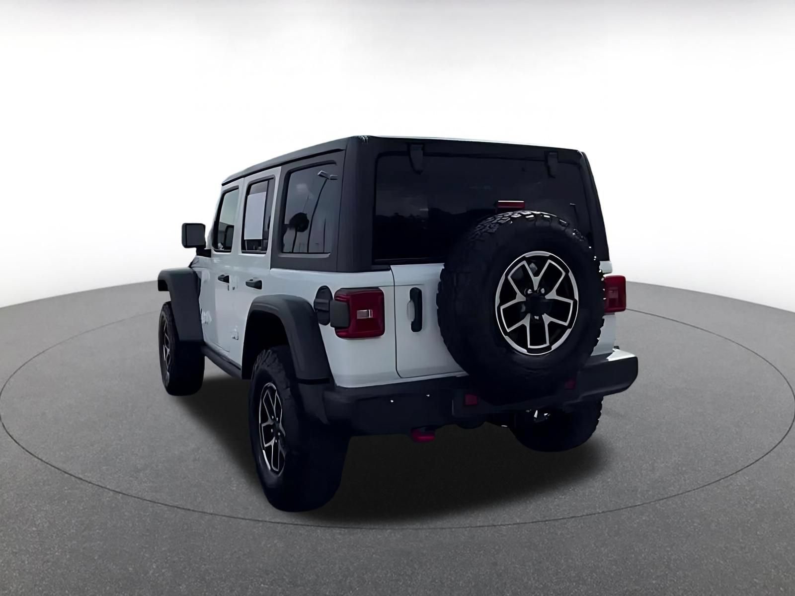 Used 2026 Jeep Wrangler Unlimited Rubicon AWD/4WD image 13