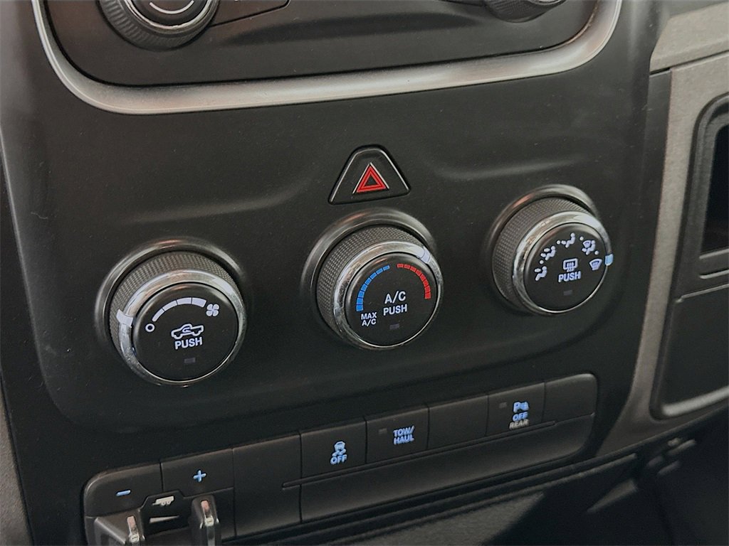 Used 2016 RAM 2500 Tradesman w/ Chrome Appearance Group image 16