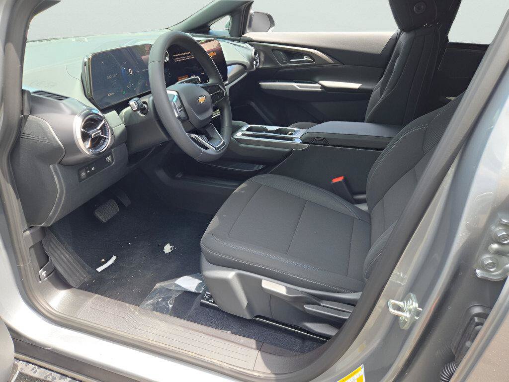 New 2026 Chevrolet Equinox EV LT FWD image 26