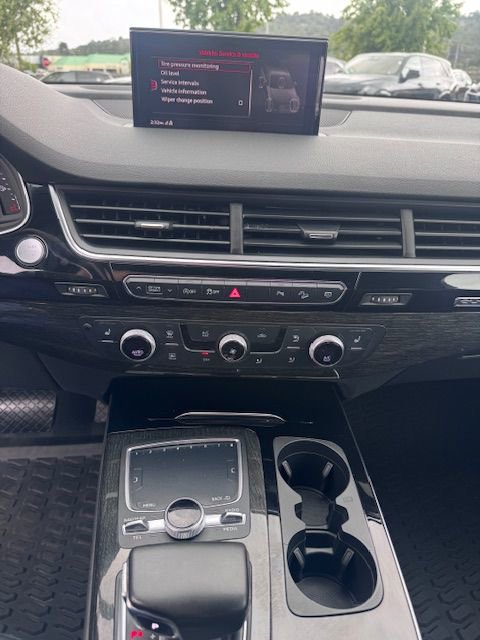 Used 2019 Audi Q7 3.0T Premium Plus w/ Premium Plus Package AWD/4WD image 9