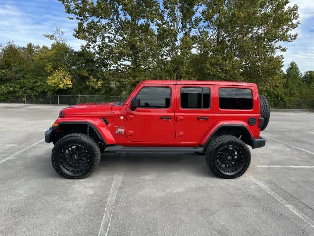 Used 2022 Jeep Wrangler Unlimited Sahara AWD/4WD image 5