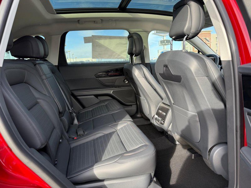 New 2026 Lincoln Nautilus Reserve w/ Jet Appearance Package AWD/4WD image 5