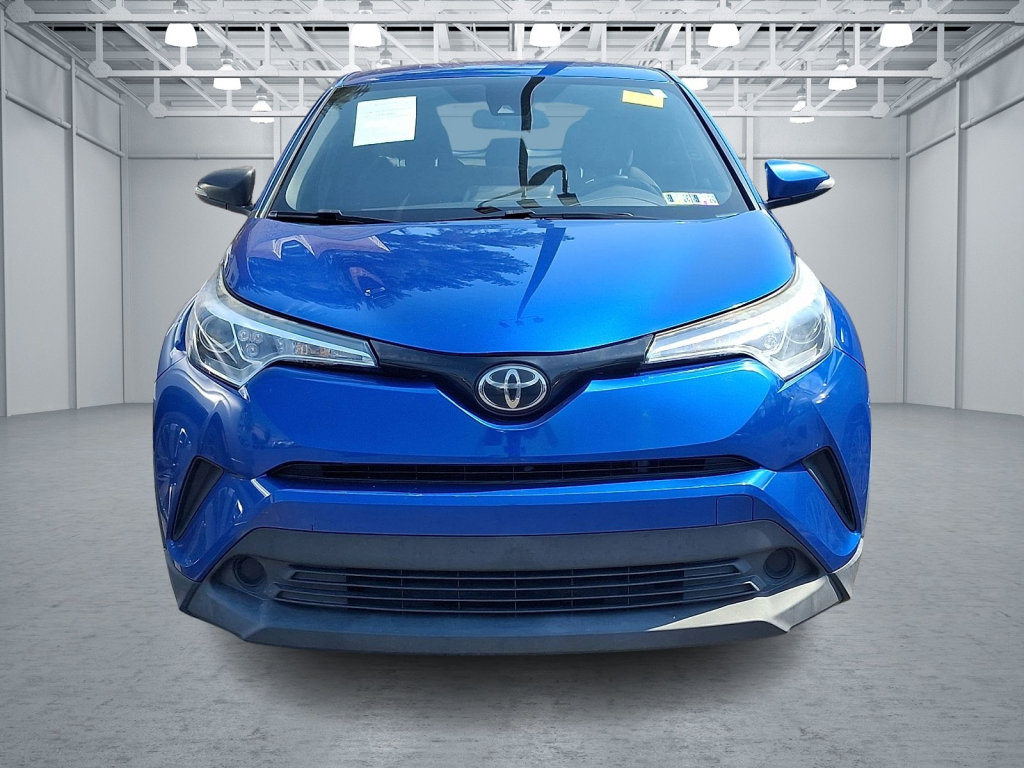 Used 2018 Toyota C-HR XLE image 2