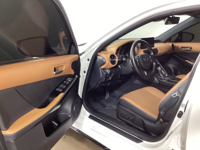Certified 2025 Lexus IS 350 F Sport w/ Navigation Package AWD/4WD image 9