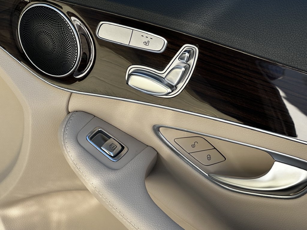 Used 2018 Mercedes-Benz C 300 Sedan image 17