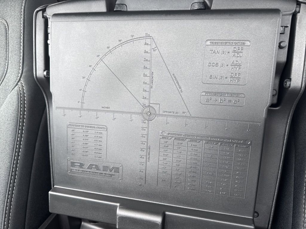 New 2026 RAM 1500 4x4 Crew Cab image 28