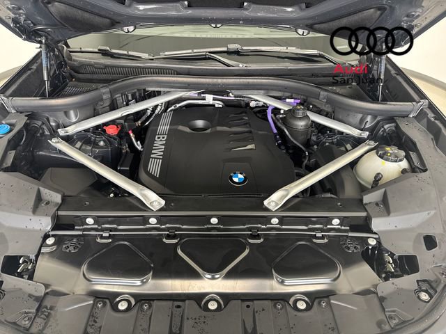 Used 2024 BMW X5 sDrive40i w/ Executive Package image 4