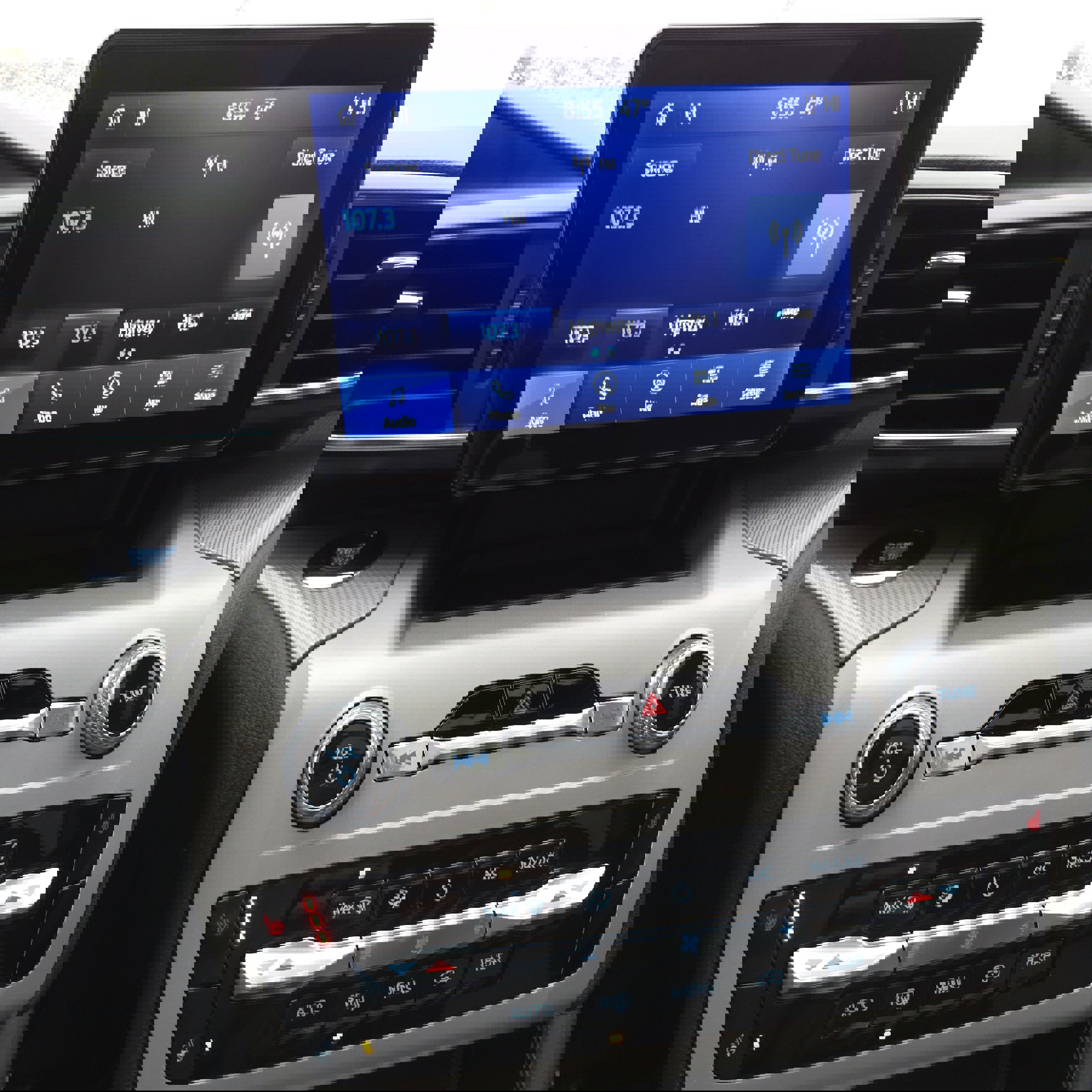 Used 2023 Ford Explorer XLT w/ Equipment Group 202A image 15