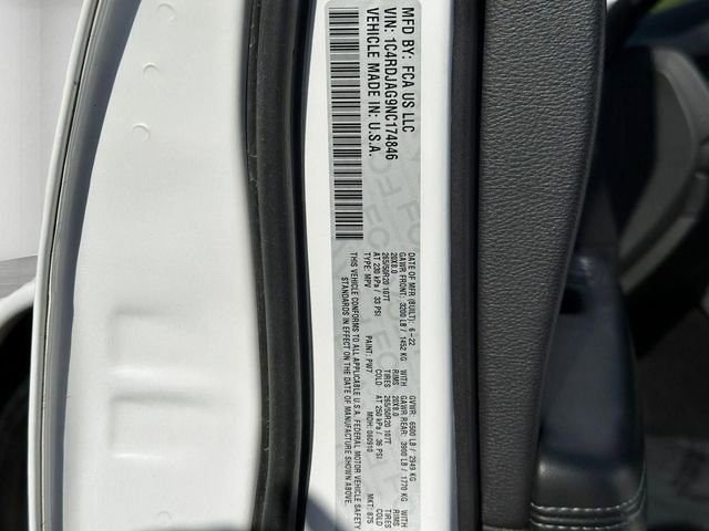 Used 2022 Dodge Durango SXT w/ Blacktop Package AWD/4WD image 35
