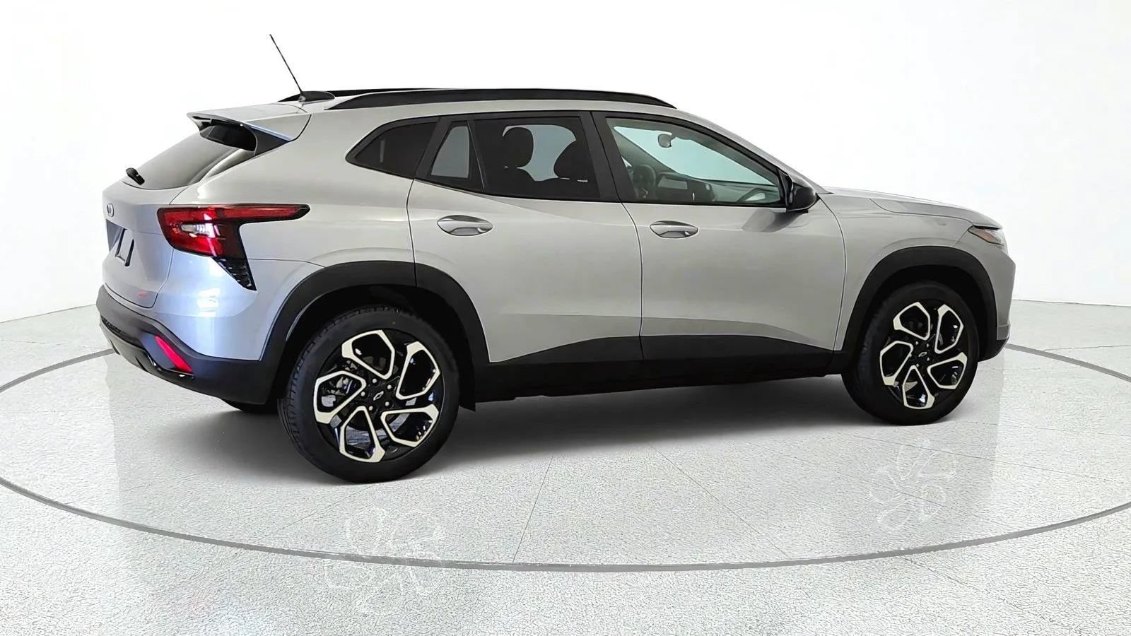 New 2026 Chevrolet Trax RS w/ Sunroof Package FWD image 9