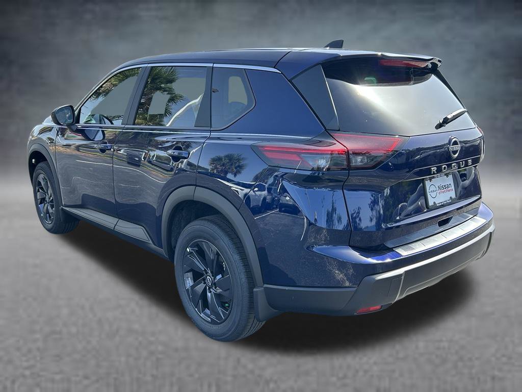 Used 2026 Nissan Rogue SV FWD image 8