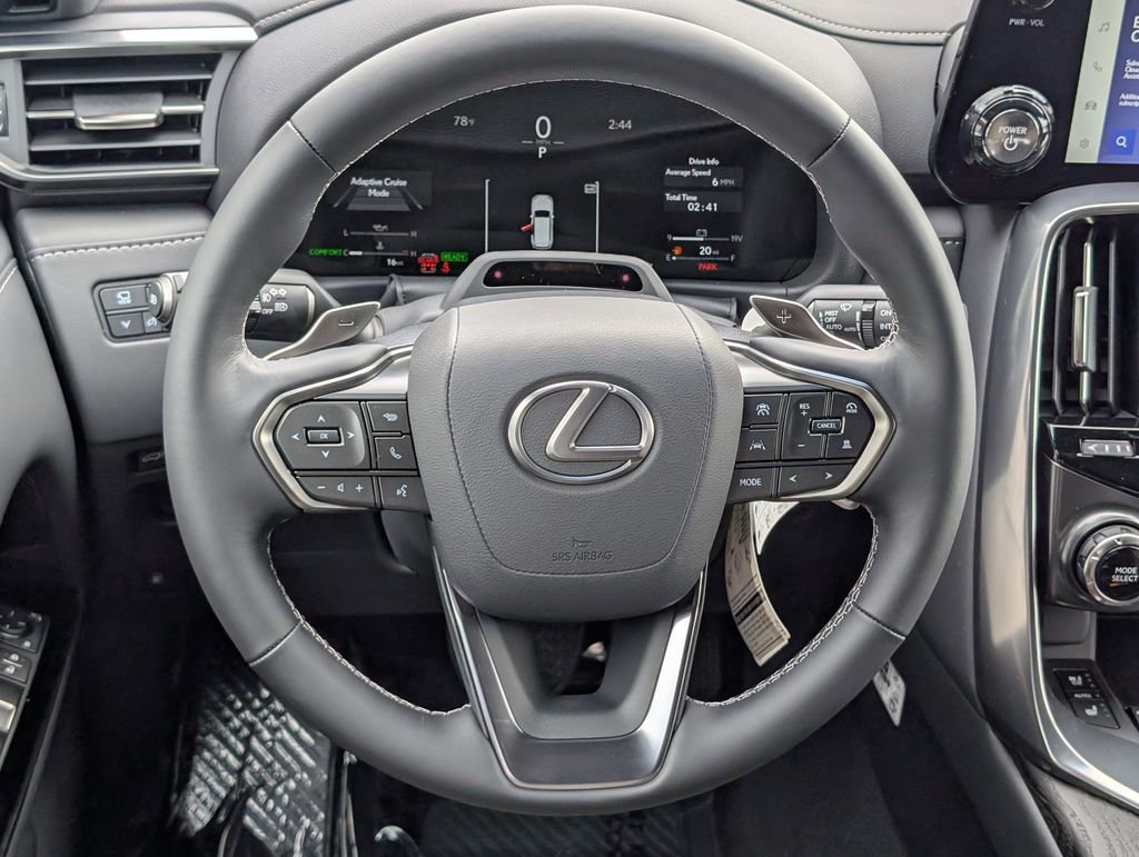 New 2025 Lexus LX 700h Overtrail image 9