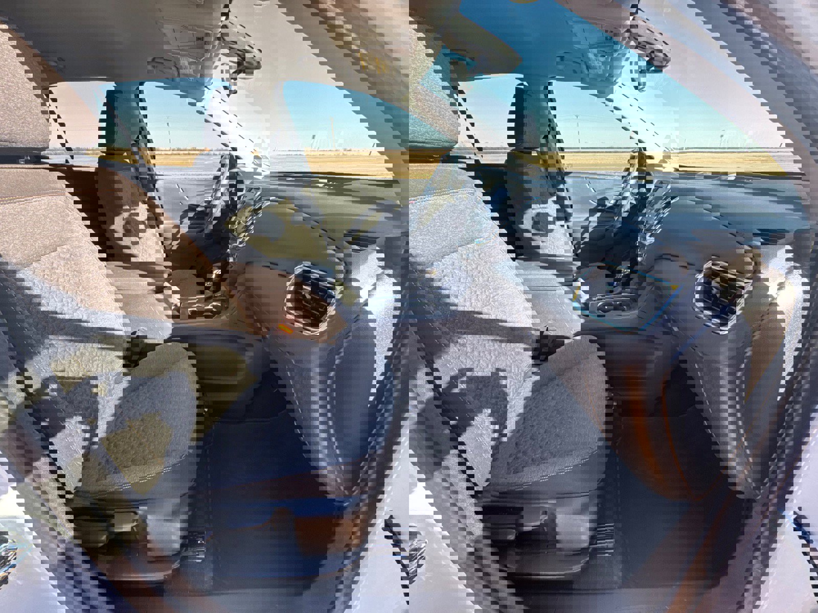 Used 2023 Chevrolet Equinox LT w/ Driver Convenience Package image 18