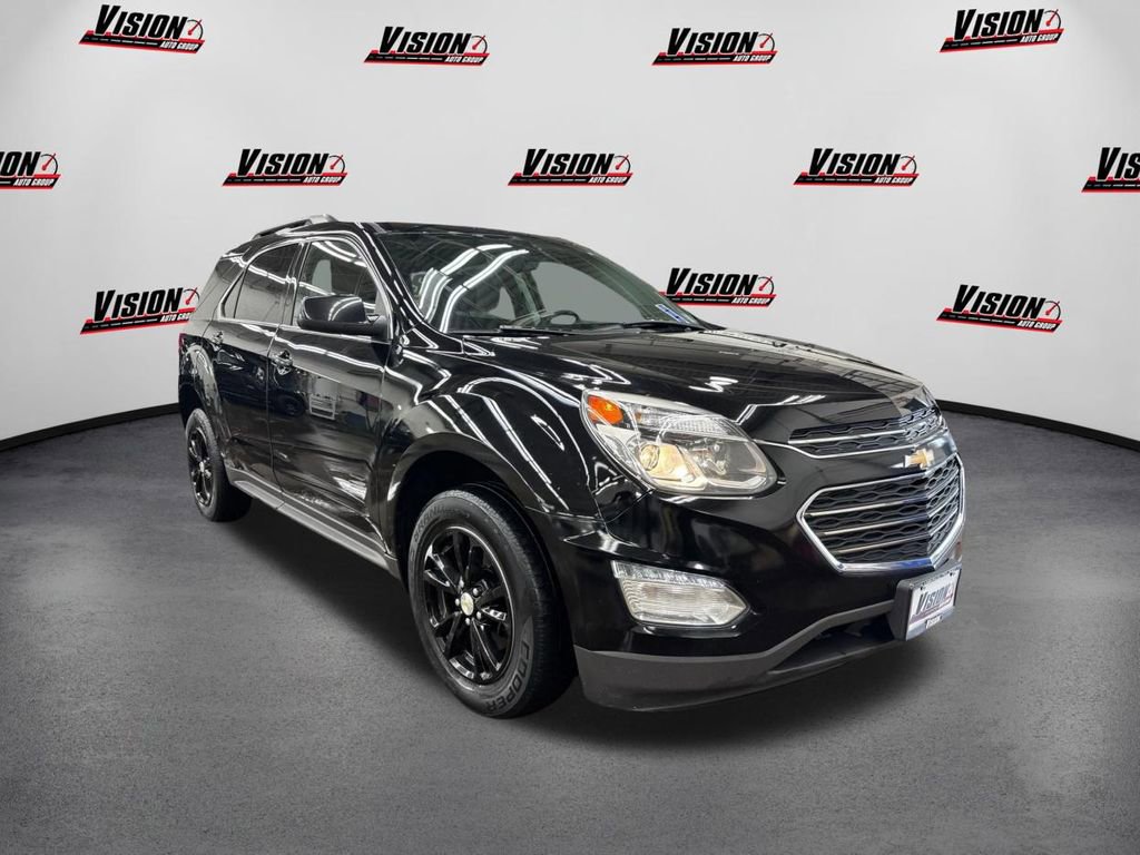 Used 2017 Chevrolet Equinox LT image 3