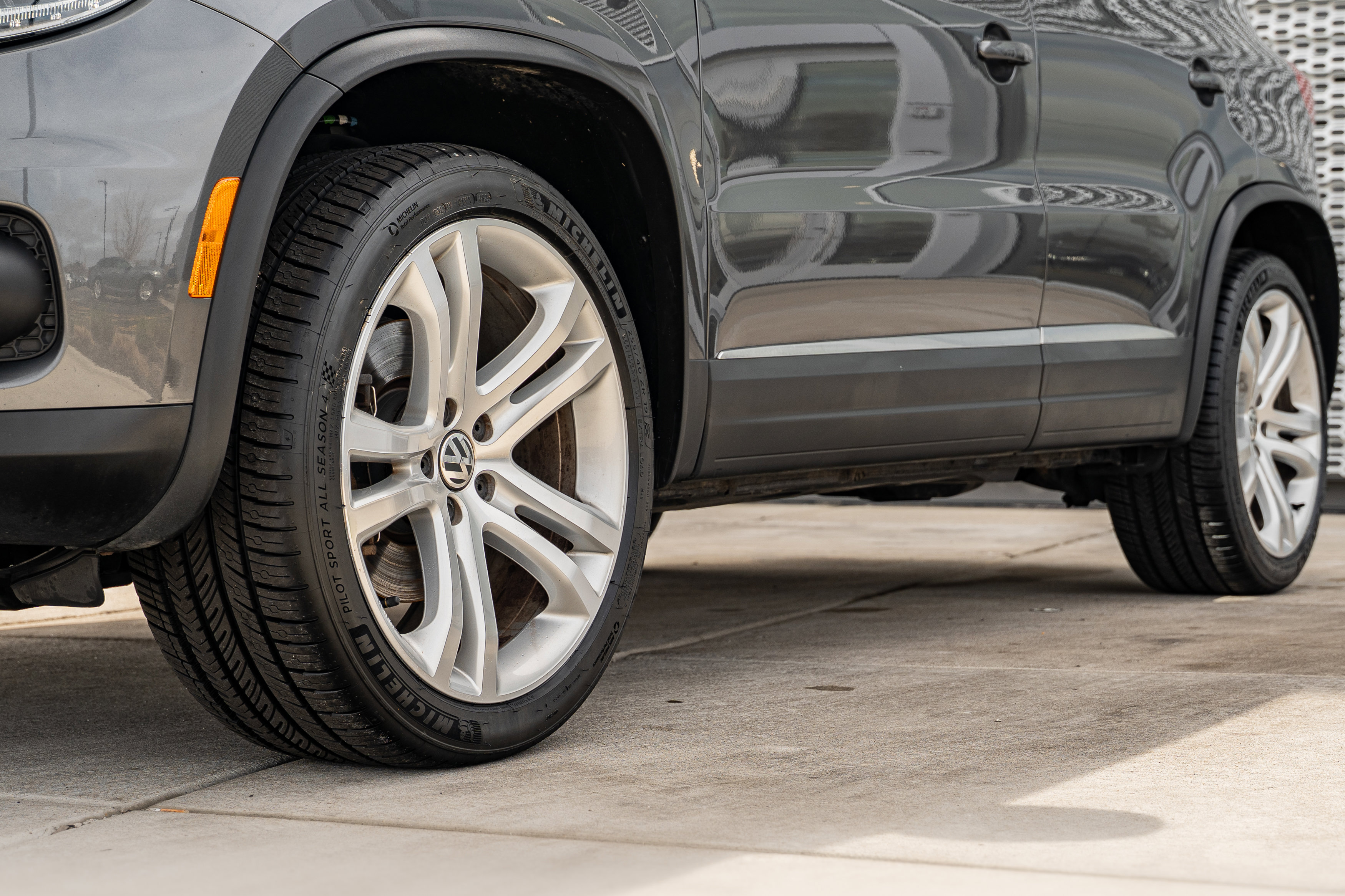 Used 2016 Volkswagen Tiguan SEL image 31