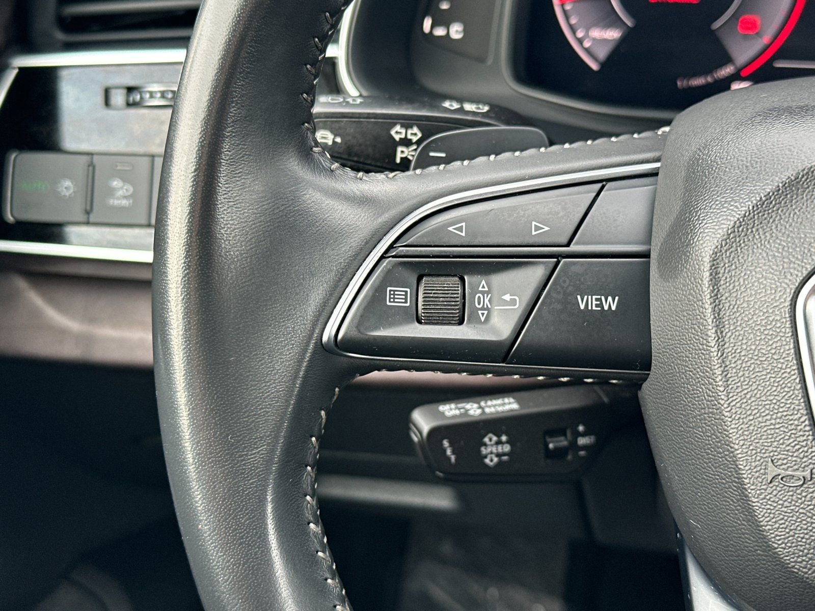 Used 2019 Audi Q8 Premium Plus w/ Premium Plus image 29