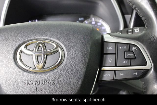 Used 2023 Toyota Highlander XLE image 27