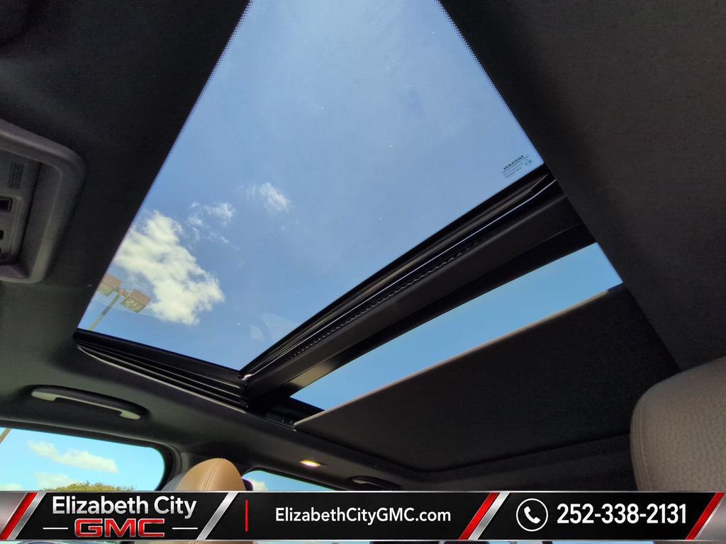 Used 2022 Nissan Titan Platinum Reserve w/ Moonroof Package AWD/4WD image 11