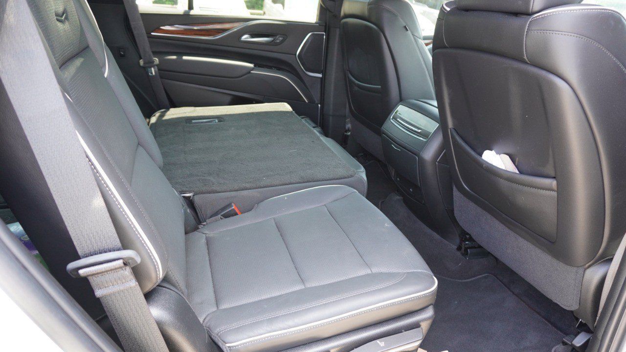 Used 2024 Cadillac Escalade Premium Luxury w/ Performance Package RWD image 11