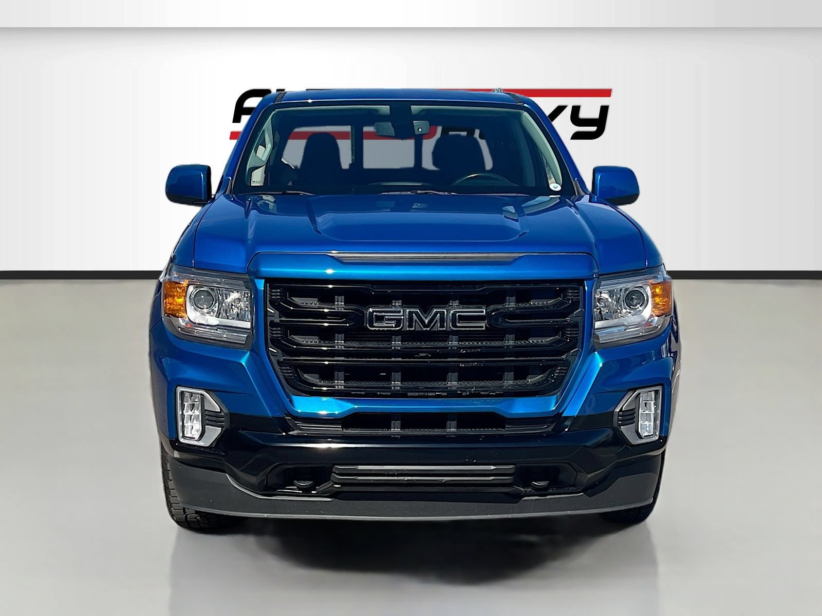 Used 2022 GMC Canyon Elevation w/ Trailering Package AWD/4WD image 2