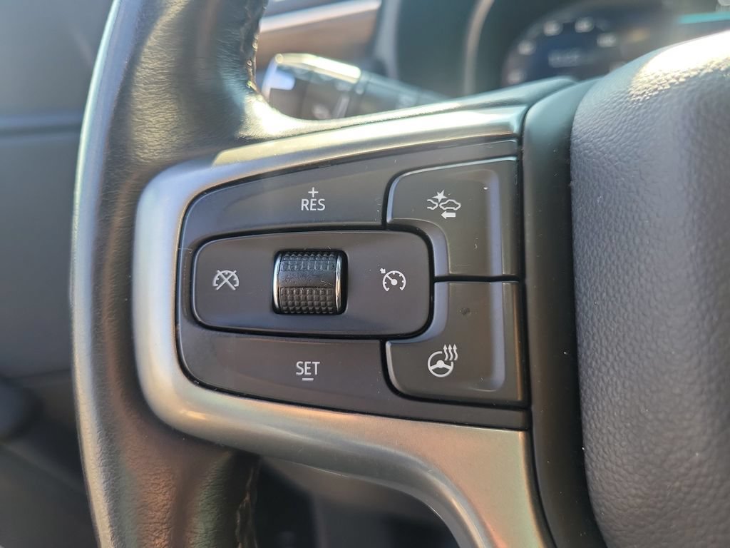 Used 2023 Chevrolet Suburban Premier AWD/4WD image 31