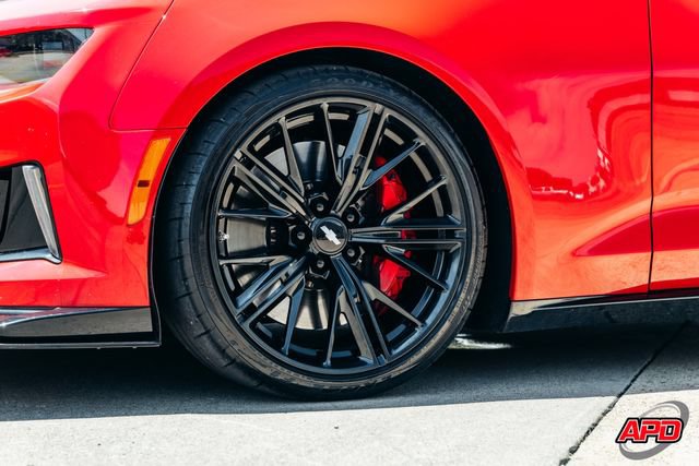 Used 2018 Chevrolet Camaro ZL1 RWD image 55
