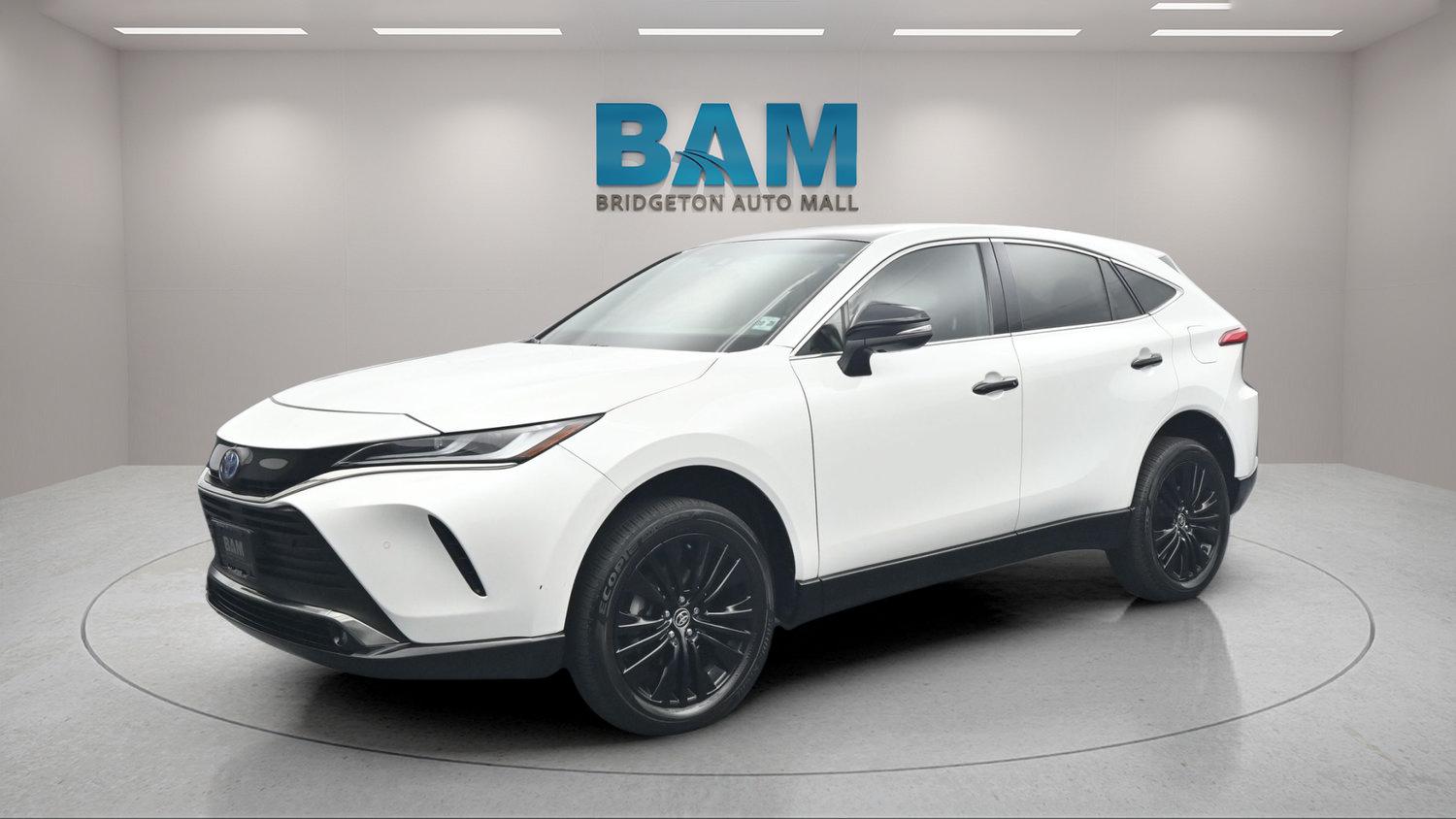 Used 2023 Toyota Venza Nightshade AWD/4WD image 3