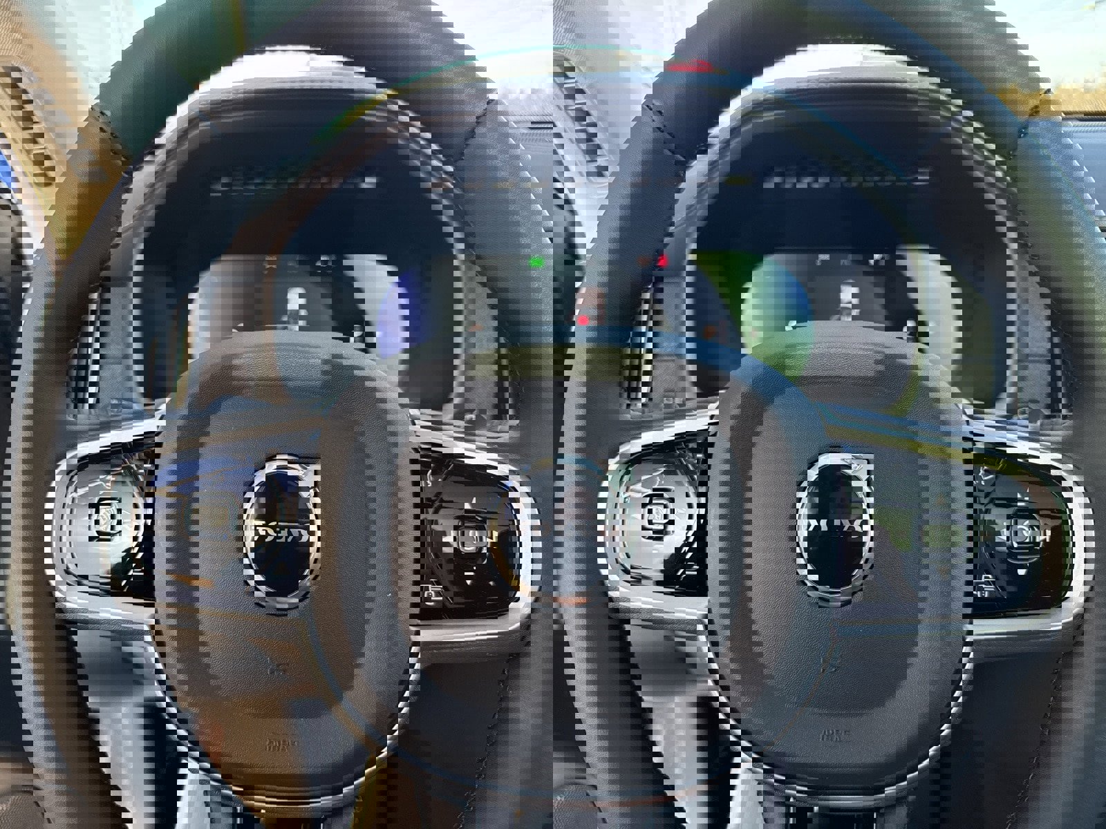 New 2026 Volvo XC90 B6 Ultra image 25