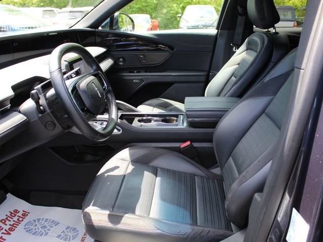 Certified 2024 Lincoln Nautilus Reserve w/ Equipment Group 202A AWD/4WD image 14