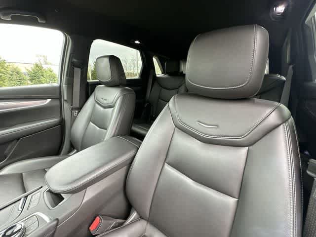 Used 2021 Cadillac XT5 Luxury AWD/4WD image 16