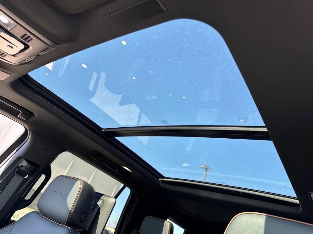 New 2026 GMC Yukon AT4 w/ AT4 Premium Plus Package image 18