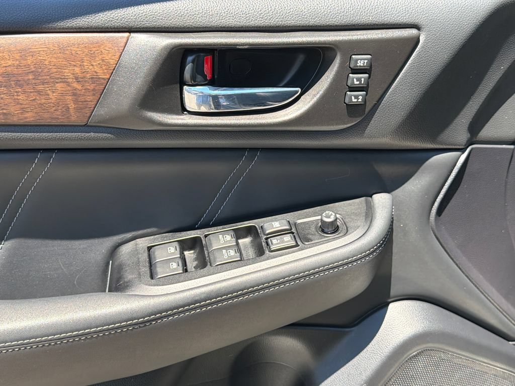 Used 2018 Subaru Outback 2.5i Limited AWD/4WD image 25