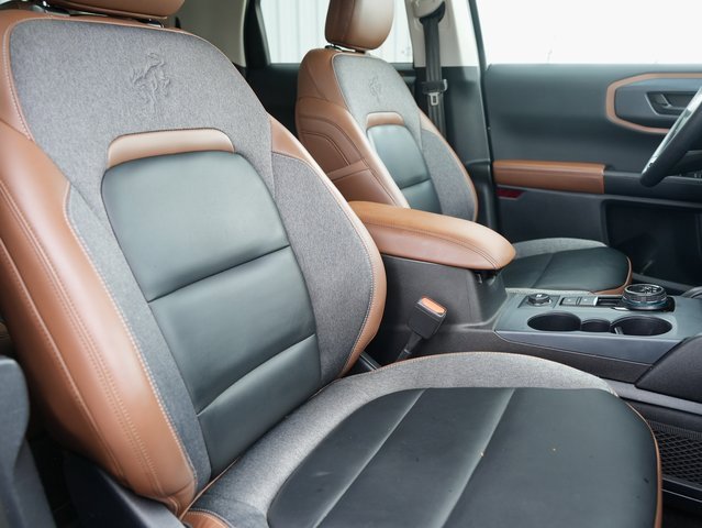 Used 2024 Ford Bronco Sport Outer Banks image 9