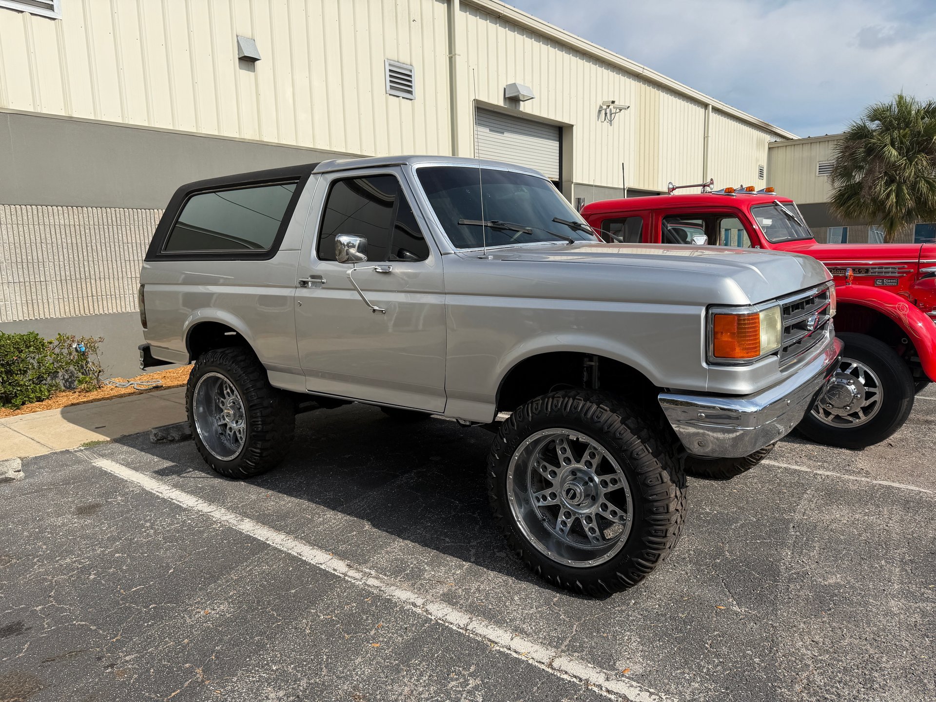 Used 1990 Ford Bronco AWD/4WD image 95