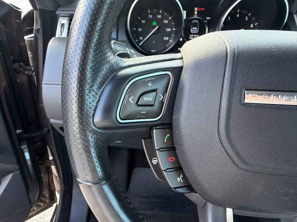 Used 2017 Land Rover Range Rover Evoque HSE Dynamic image 24
