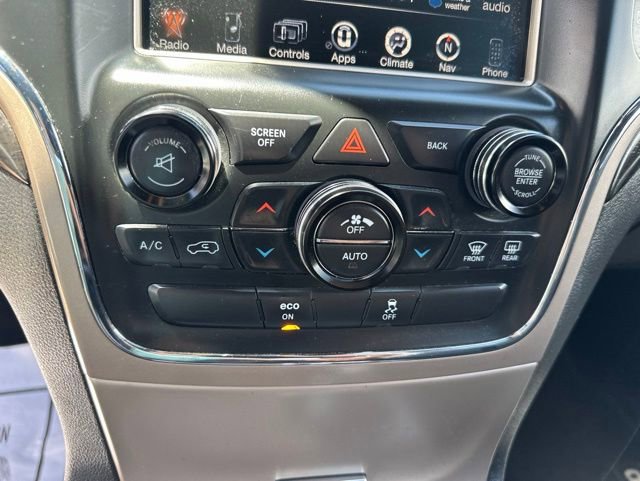 Used 2014 Jeep Grand Cherokee Laredo w/ 18" Wheel & 8.4" Radio Group RWD image 18
