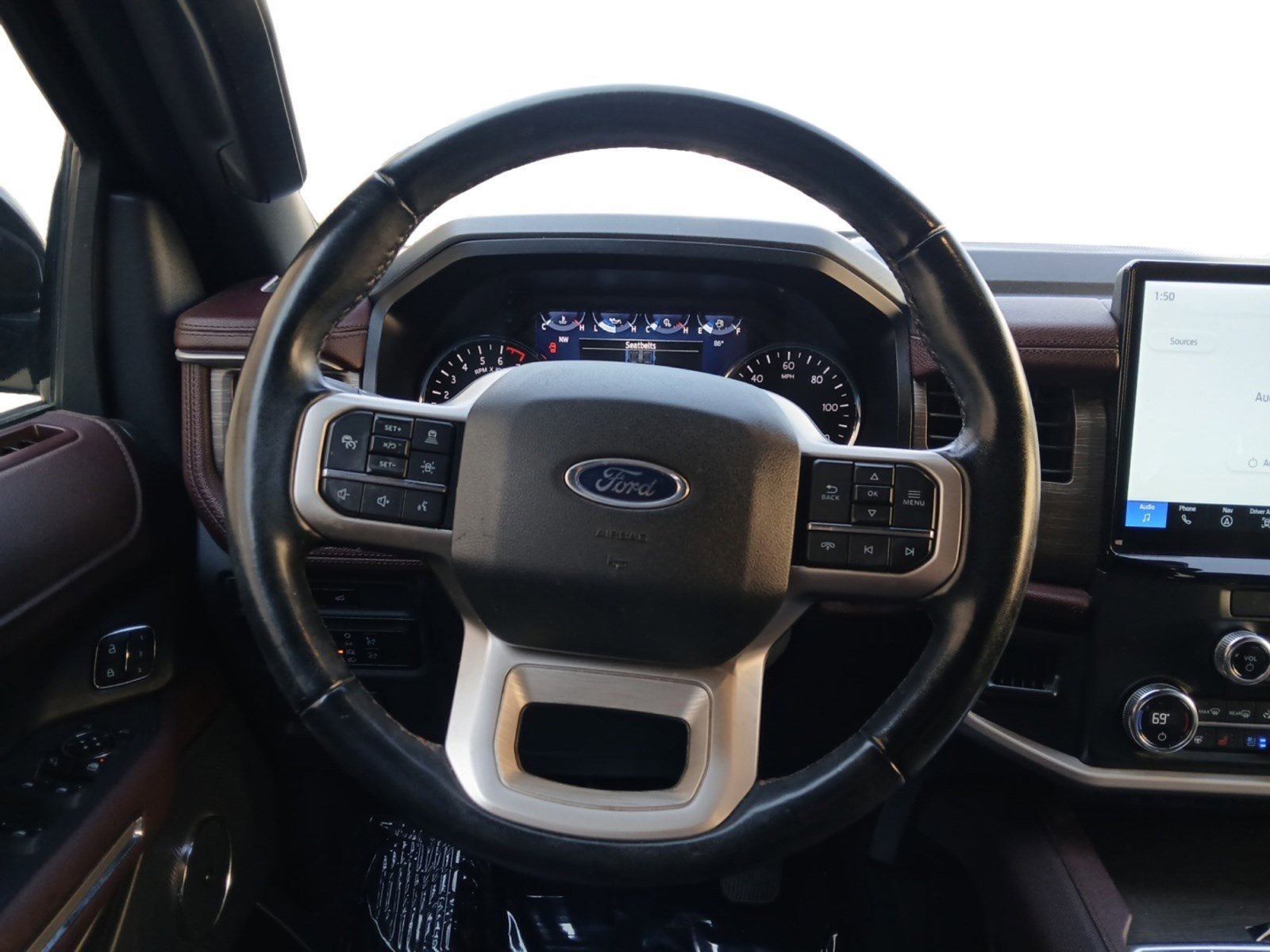 Used 2022 Ford Expedition Max Limited image 34