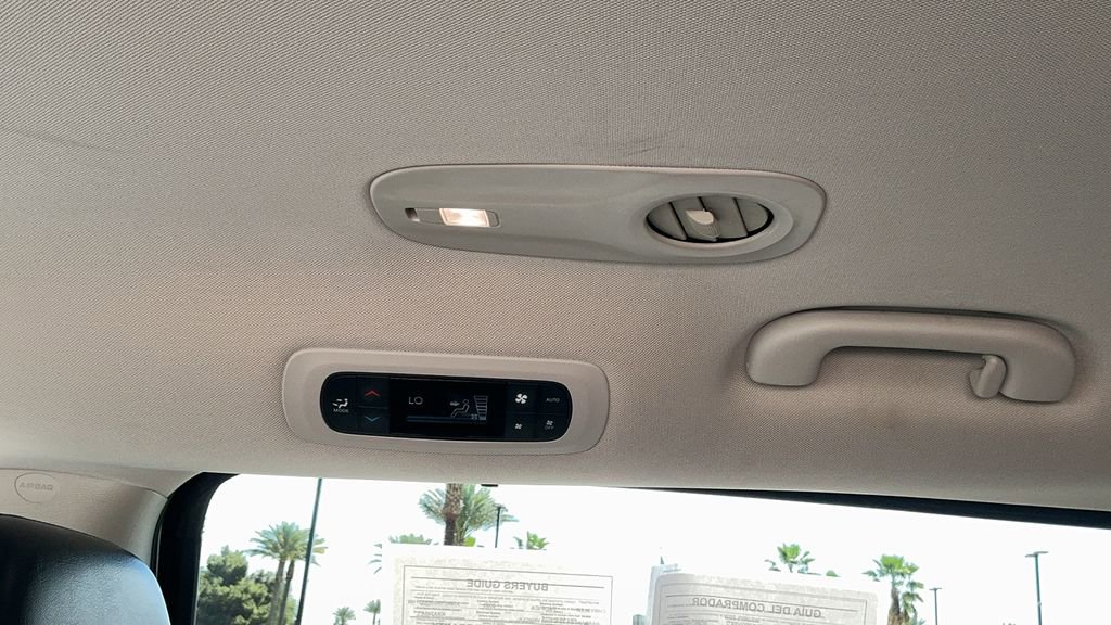 Used 2023 Nissan Frontier SV w/ Tow Package image 36