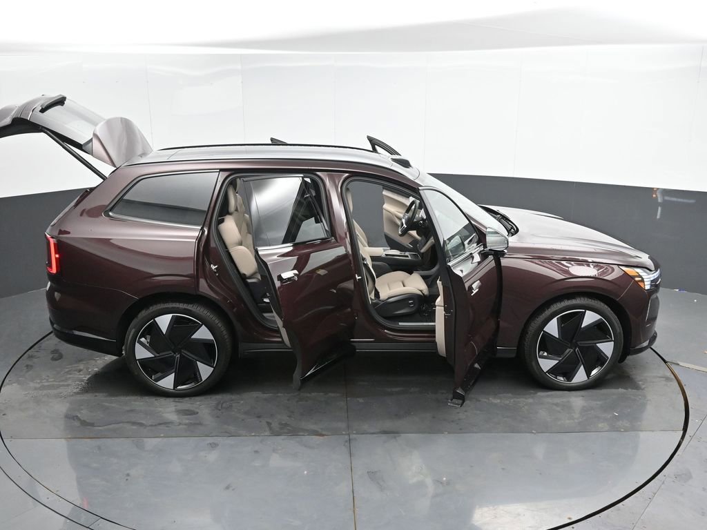 New 2025 Volvo EX90 Ultra image 49