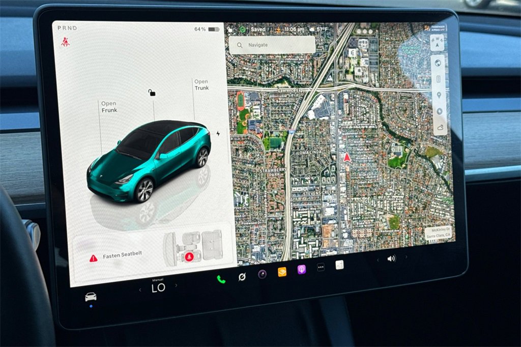 Used 2024 Tesla Model Y 2WD image 18