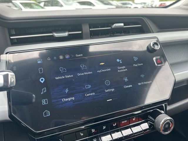 New 2027 Chevrolet Bolt LT w/ Comfort Package FWD image 19